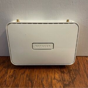 NetGear Wireless Access Point Modem Model WN203-100NAS White